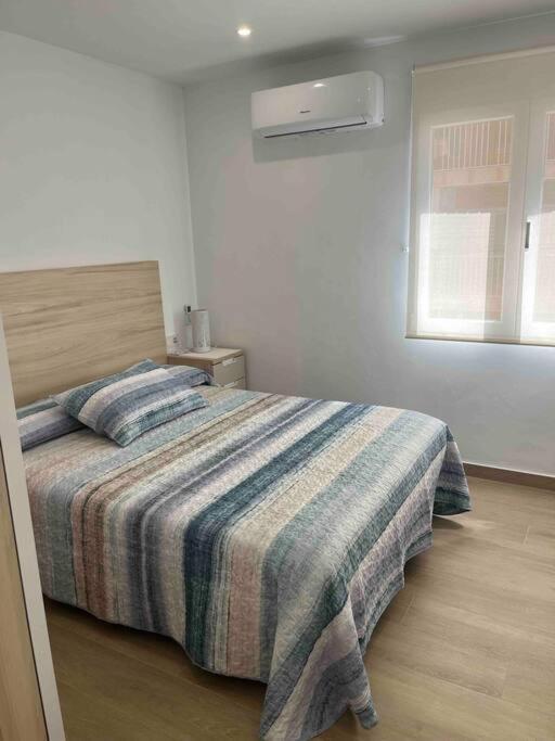 Apartamento Con Preciosas Vistas A Pie De Playa Санта Пола Екстериор снимка