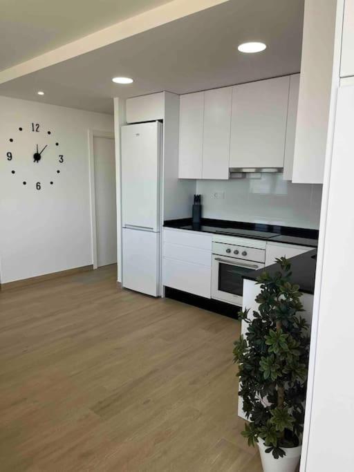 Apartamento Con Preciosas Vistas A Pie De Playa Санта Пола Екстериор снимка