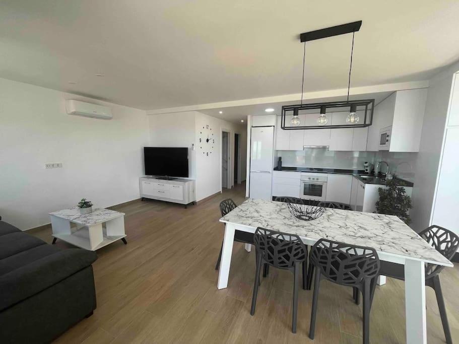 Apartamento Con Preciosas Vistas A Pie De Playa Санта Пола Екстериор снимка